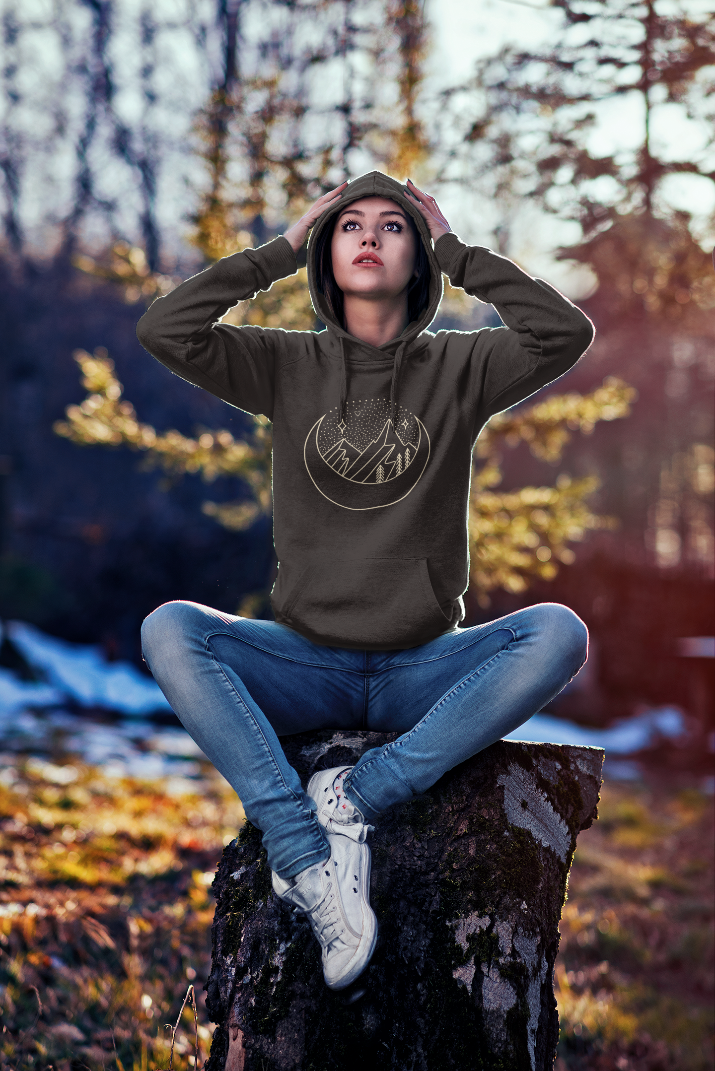 Crescent Mountain Unisex Heavy Blend™ Hooded Sweatshirt